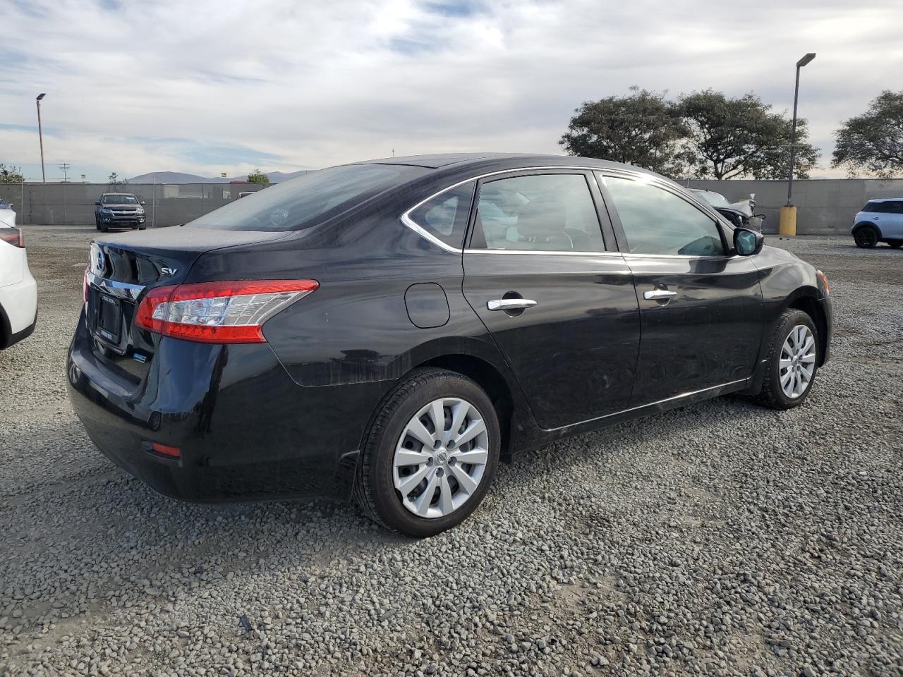 2014 Nissan Sentra - Image 3