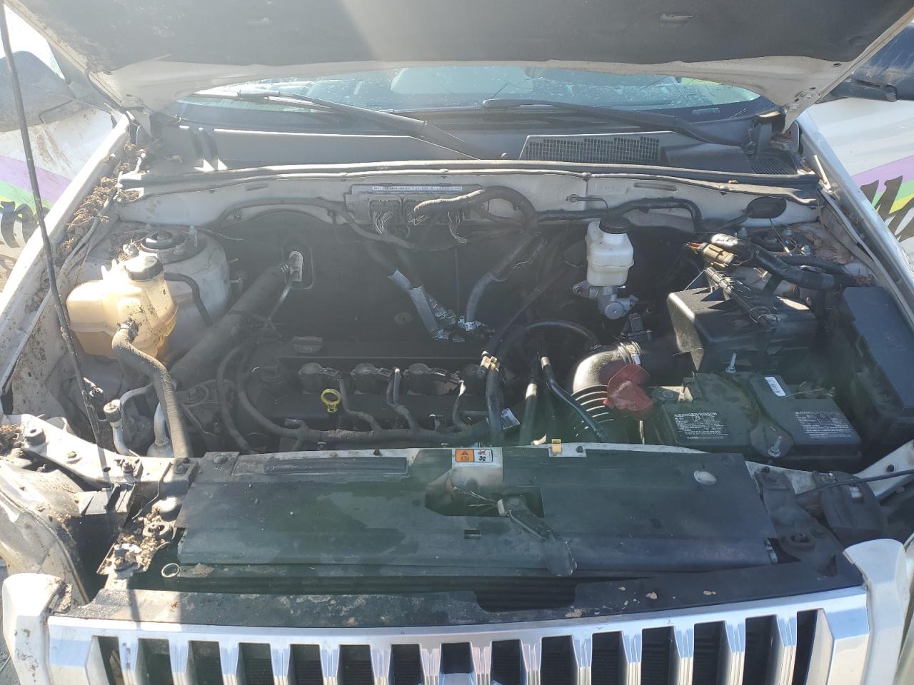 2010 Mercury Mariner - Image 13