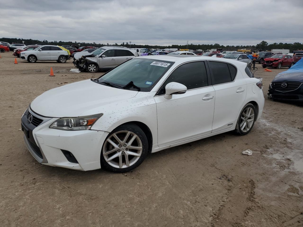 VIN JTHKD5BHXF2224420 2015 LEXUS CT 200 no.1