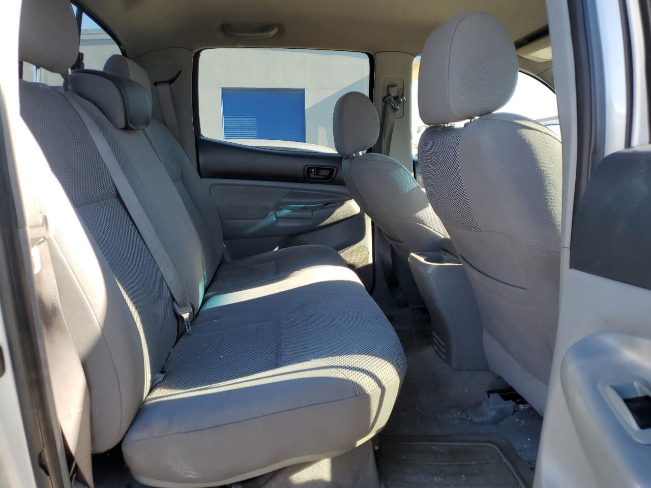 2005 Toyota Tacoma - Image 10