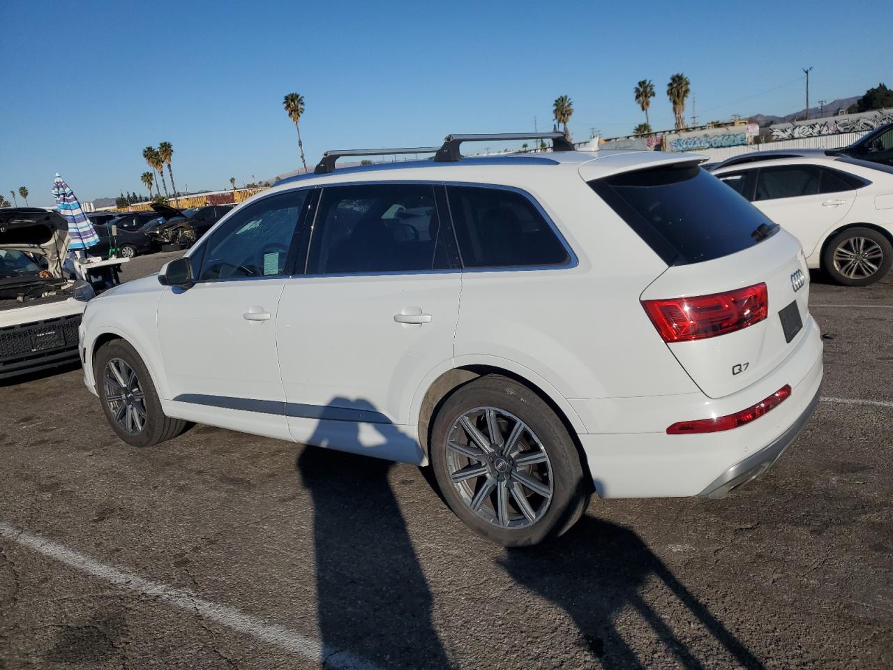 2017 Audi Q7 - Image 2