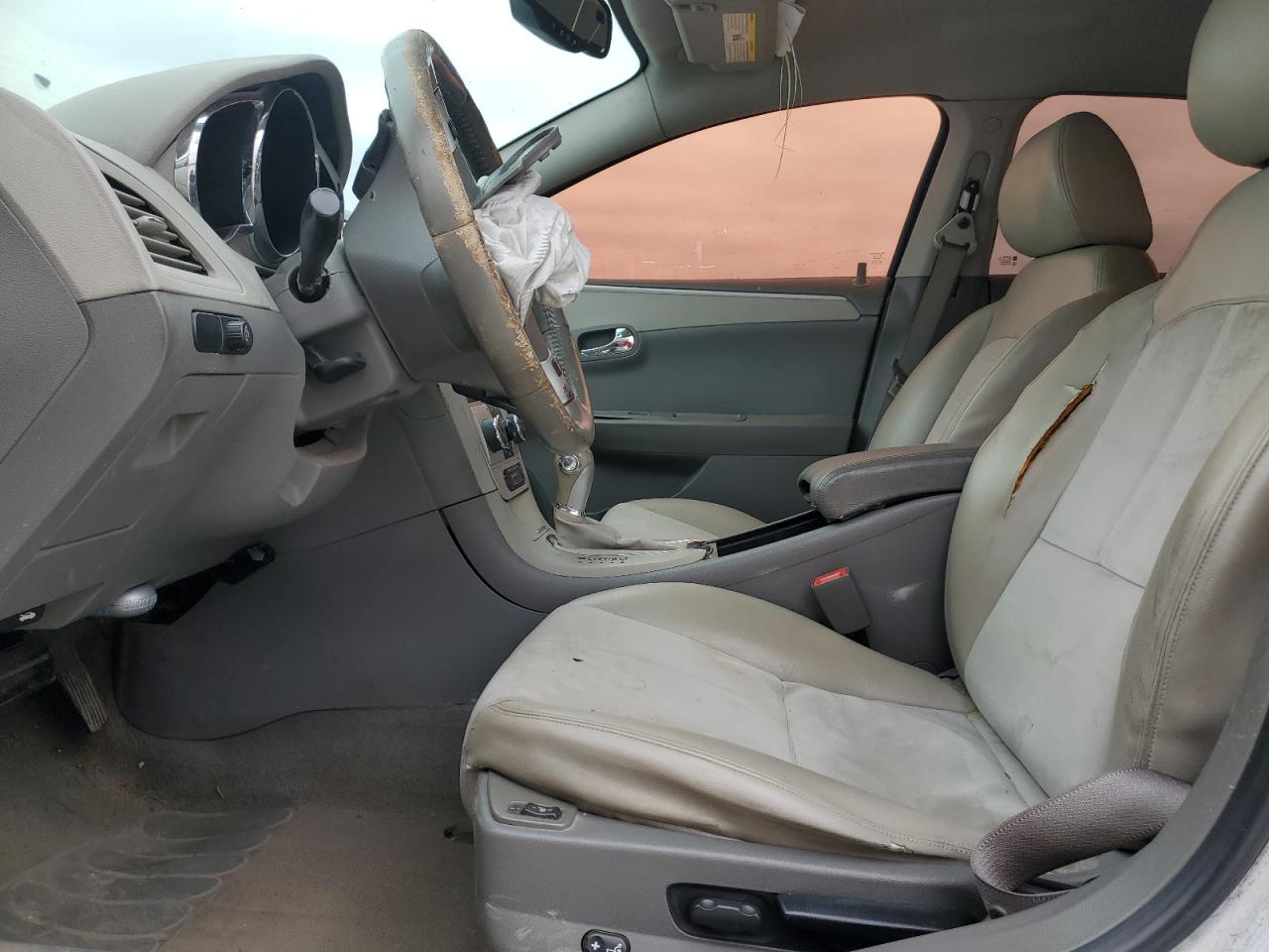 2010 Chevrolet Malibu - Image 7