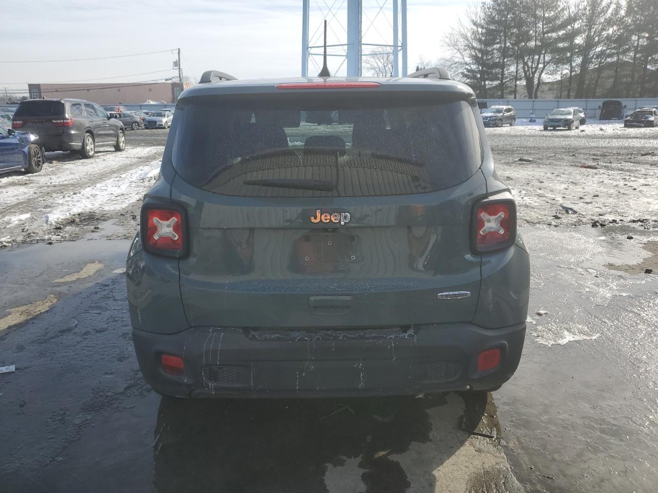 2018 Jeep Renegade - Image 6