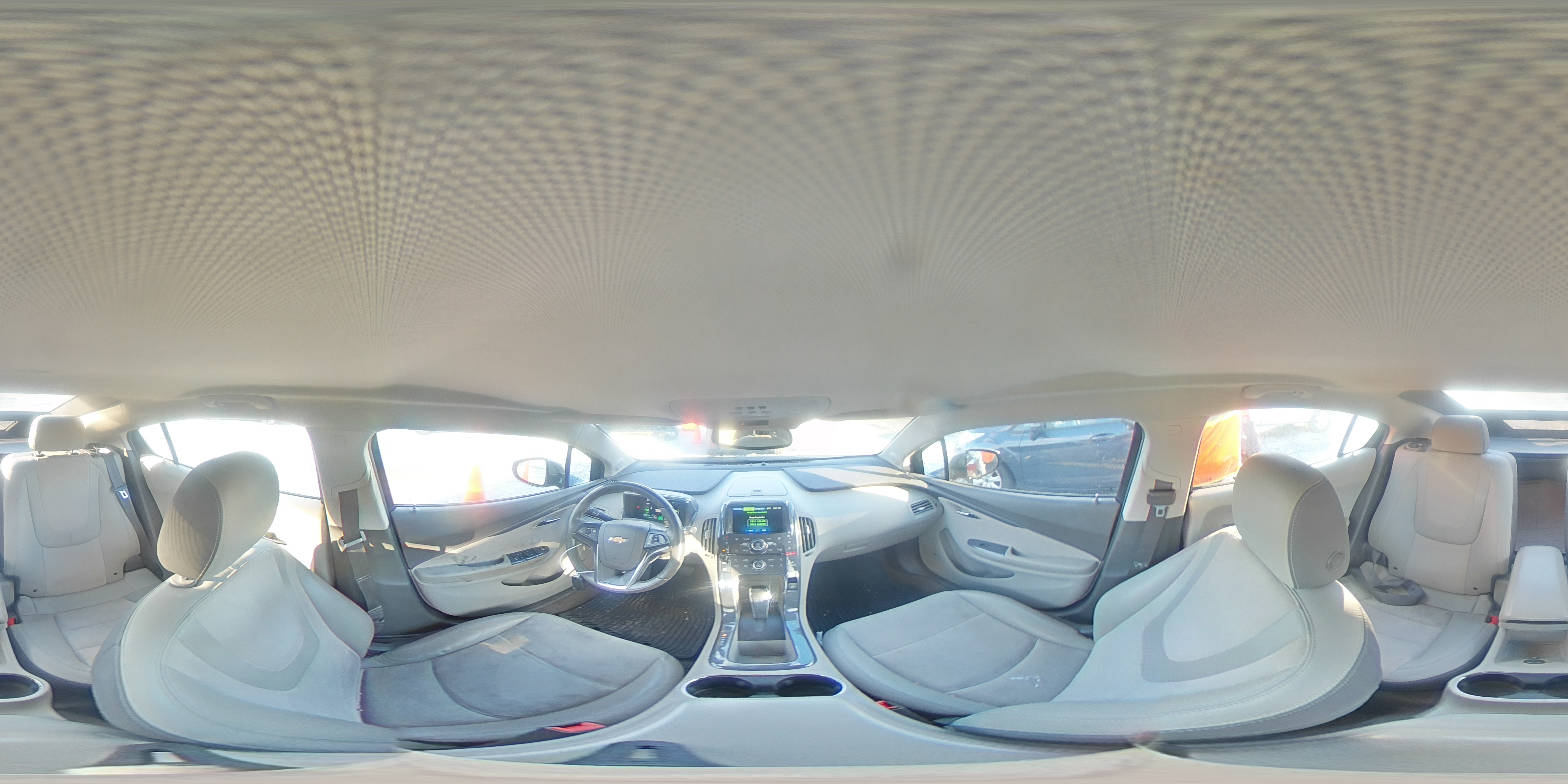 2014 Chevrolet Volt - Image 13