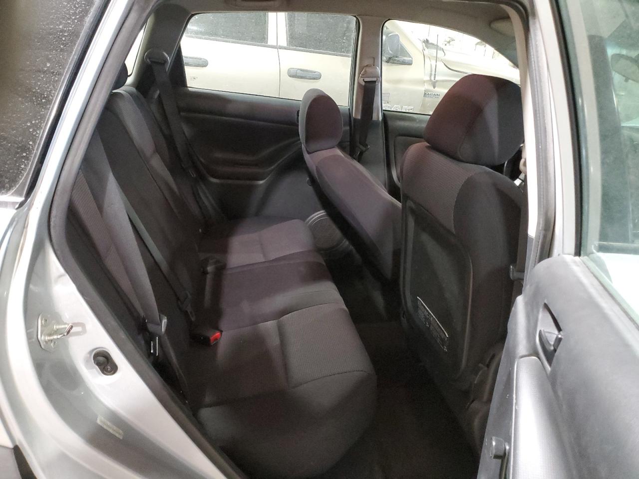 2007 Pontiac Vibe - Image 12