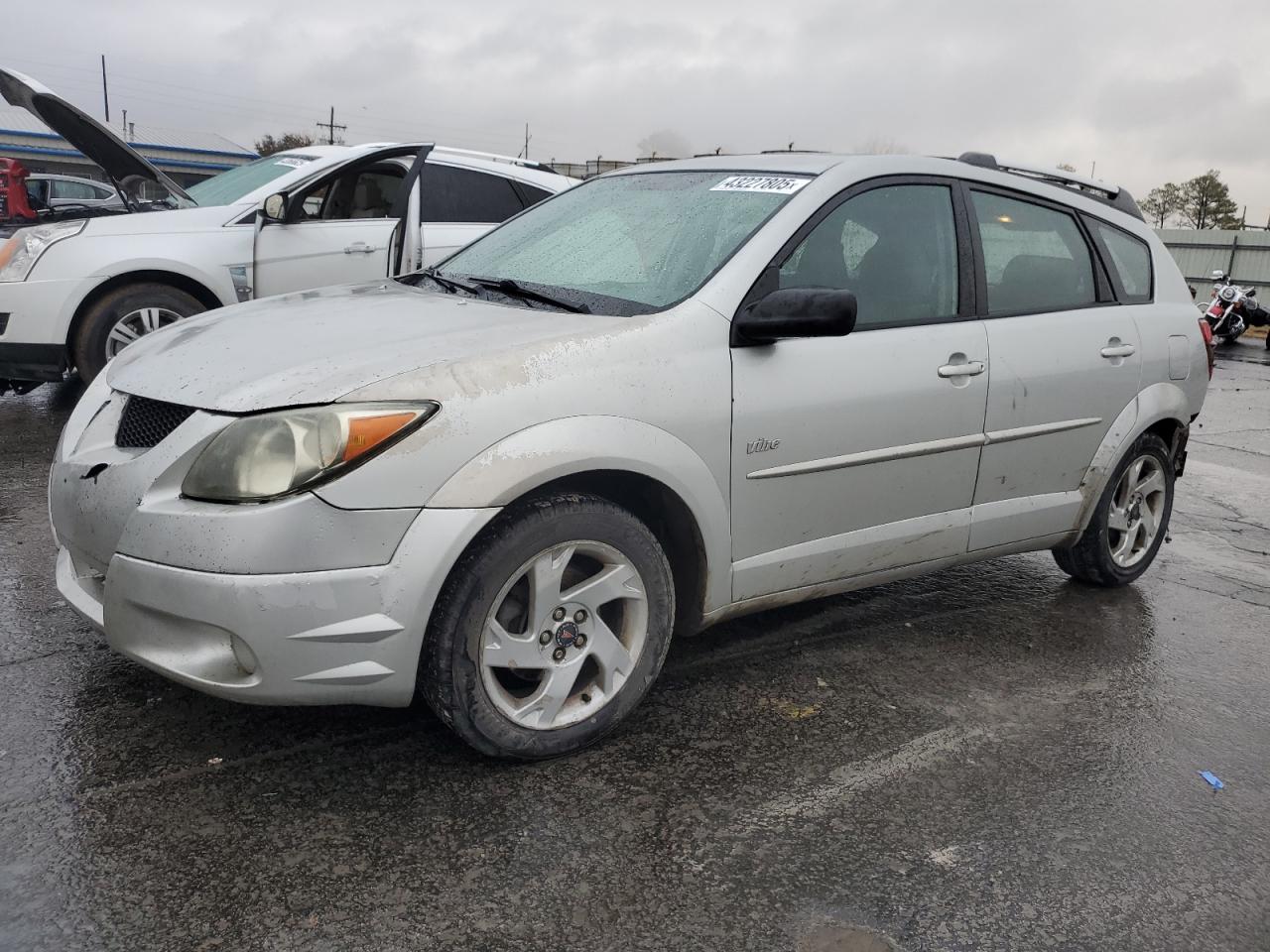 2004 Pontiac Vibe - Image 1