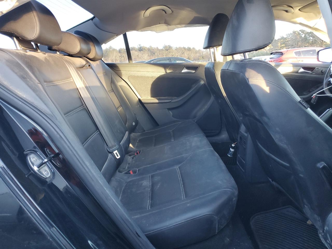 2014 Volkswagen Jetta - Image 10