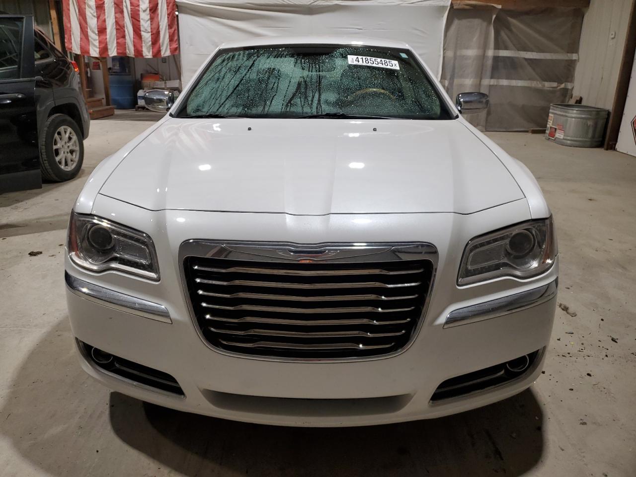 2014 Chrysler 300 - Image 5