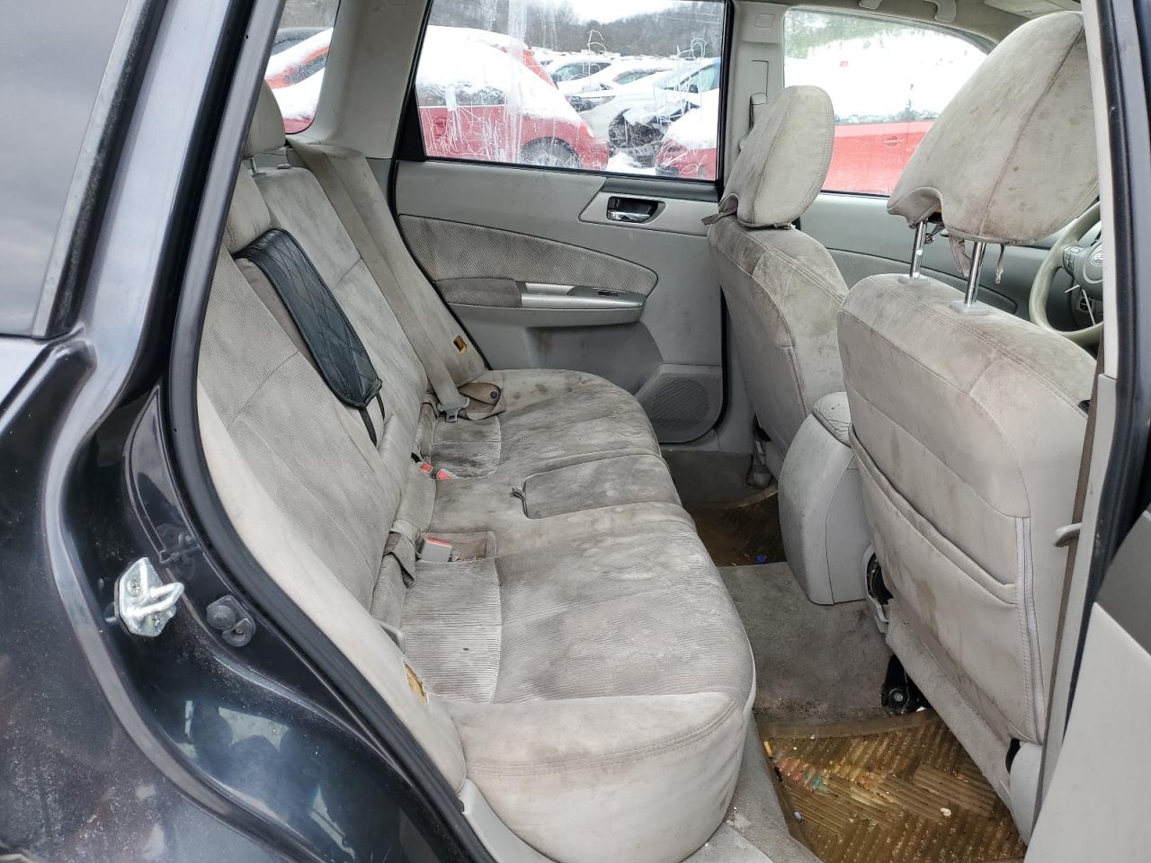 2009 Subaru Forester - Image 11