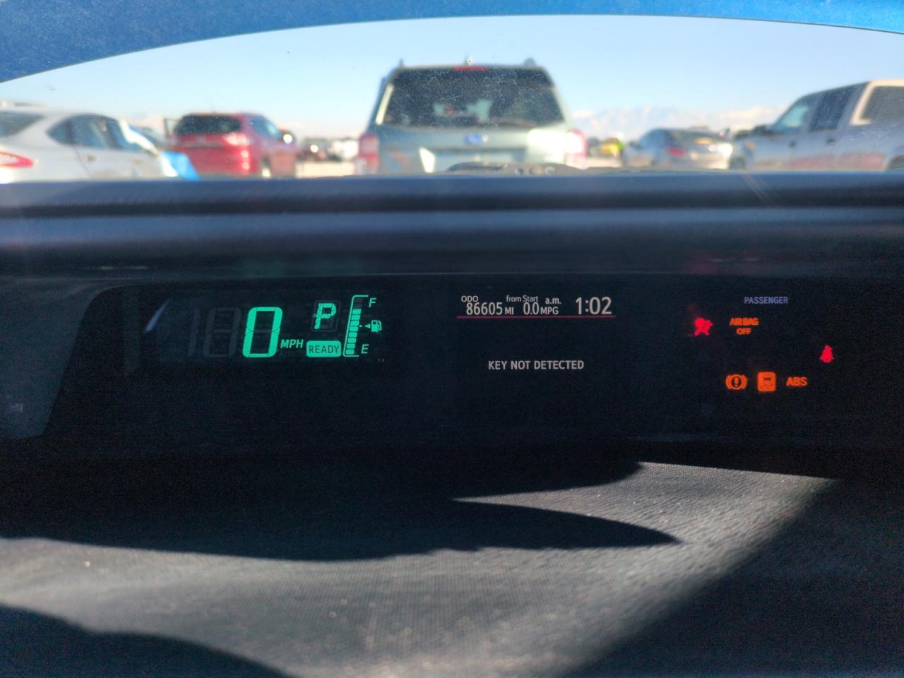 2012 Toyota Prius - Image 9