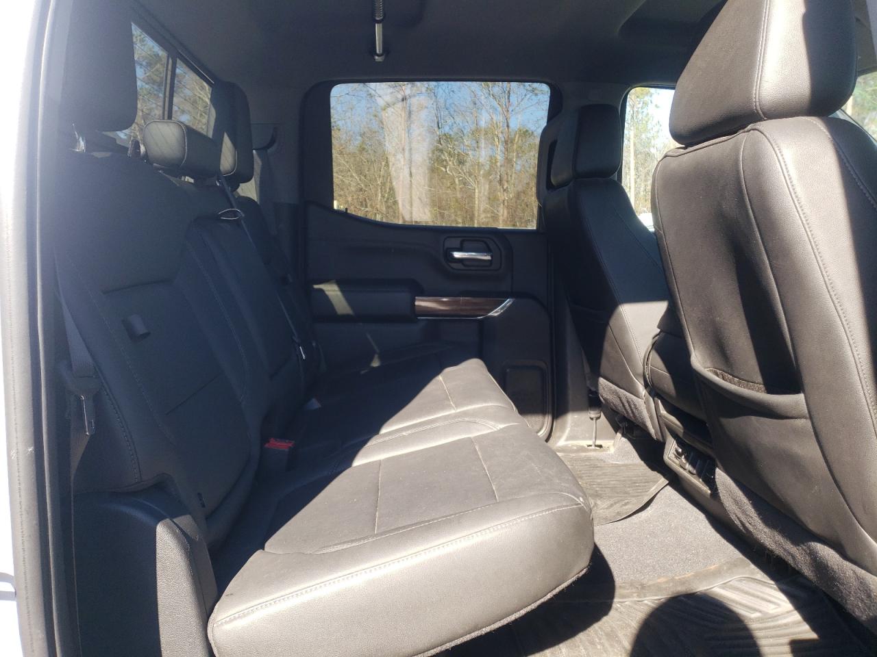 2020 Chevrolet Silverado - Image 10