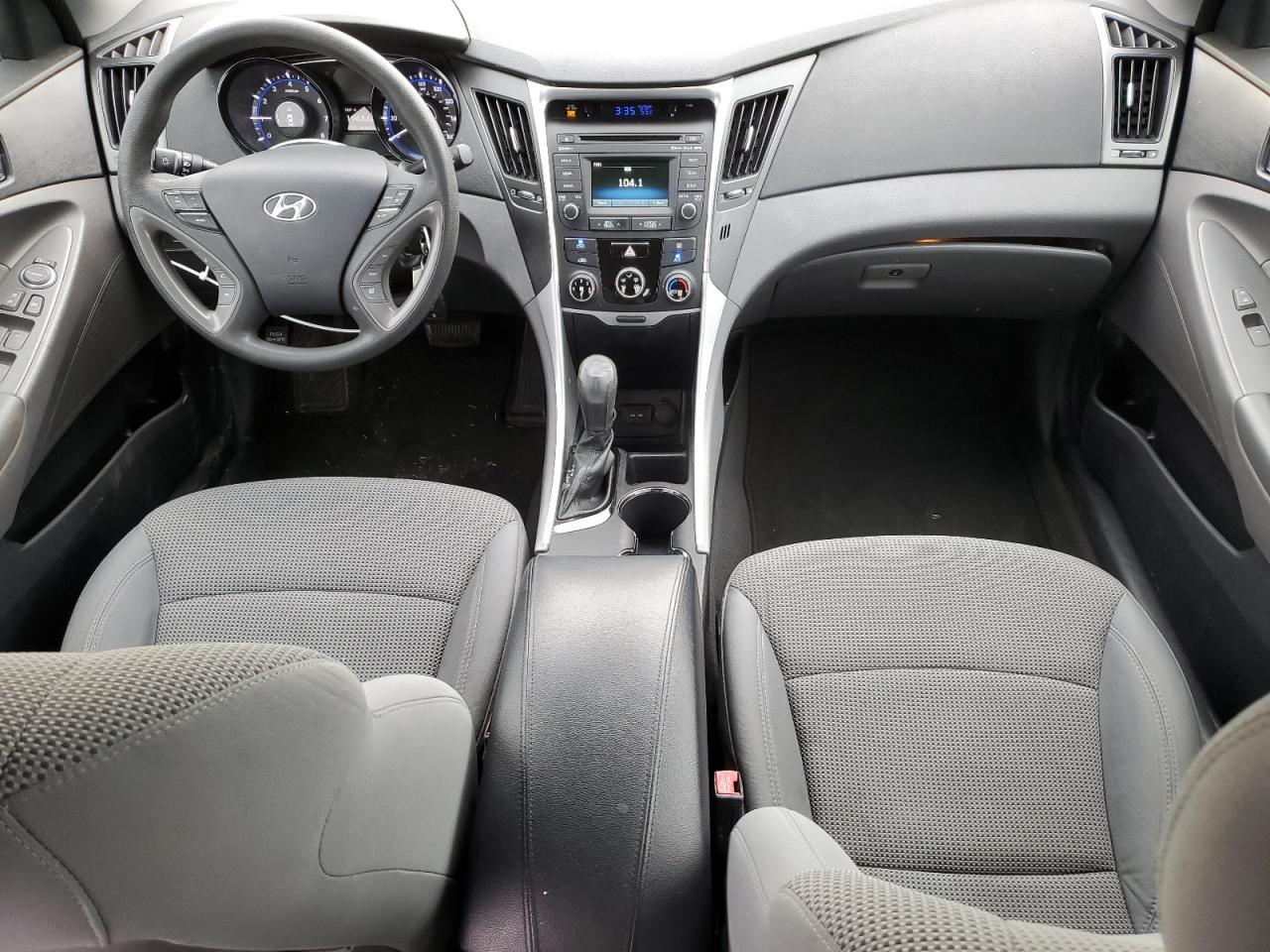 2014 Hyundai Sonata - Image 8