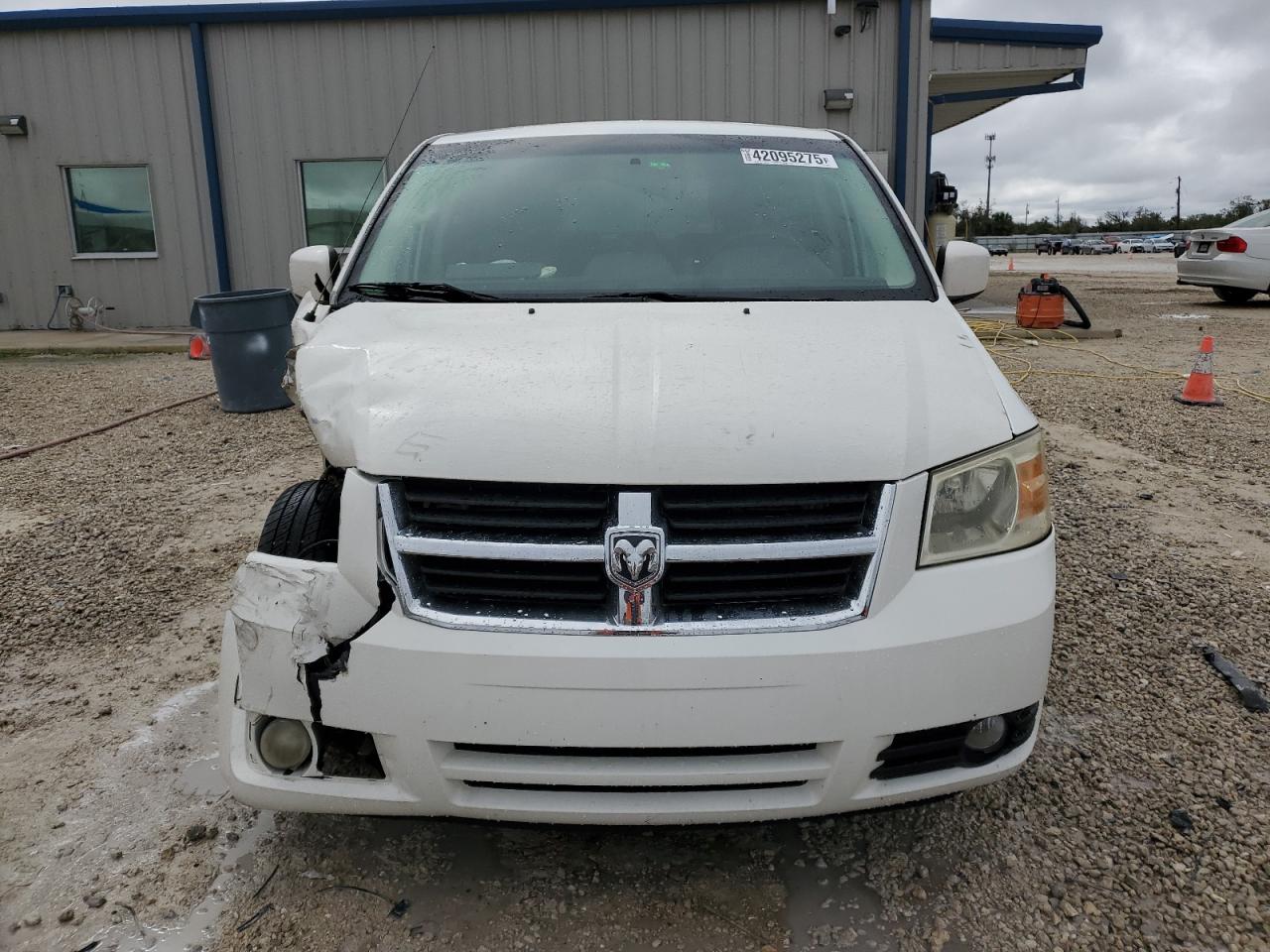 2008 Dodge Caravan - Image 5
