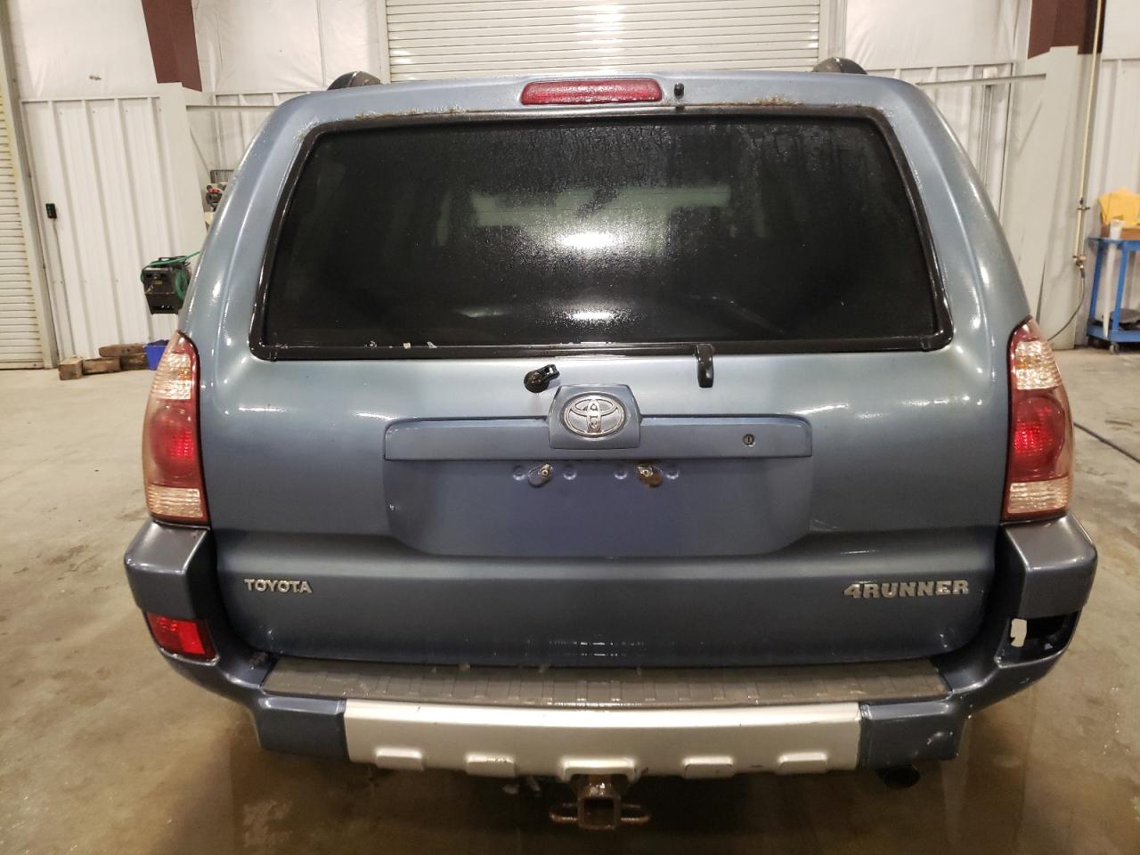 2004 Toyota 4Runner - Image 6