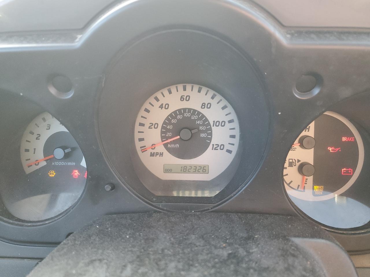 2004 Nissan XTerra - Image 9