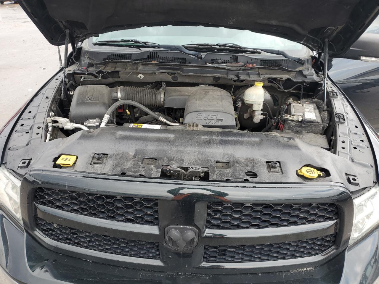 2015 RAM 1500 - Image 11