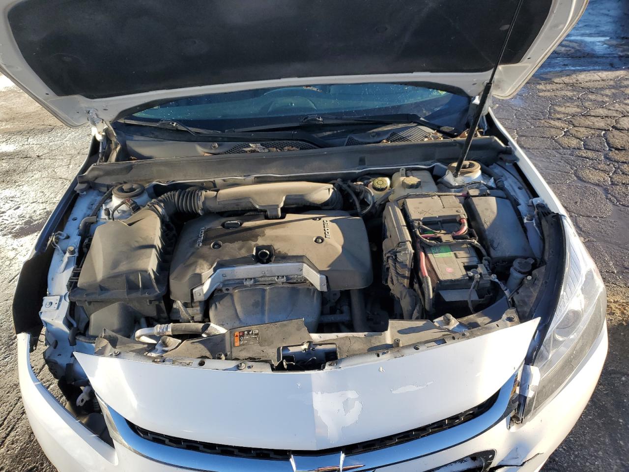 2016 Chevrolet Malibu - Image 11