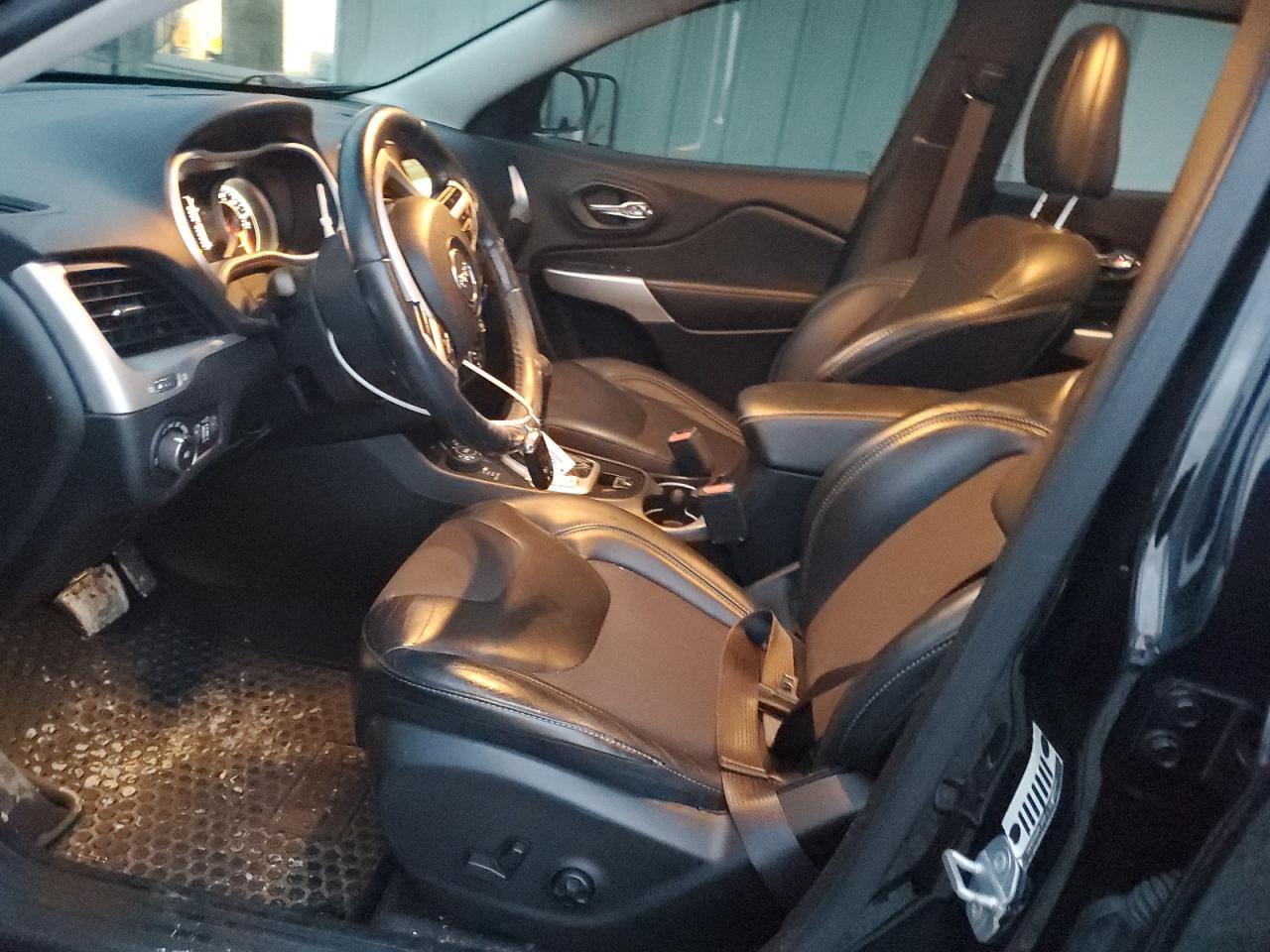 2018 Jeep Grand Cherokee - Image 7