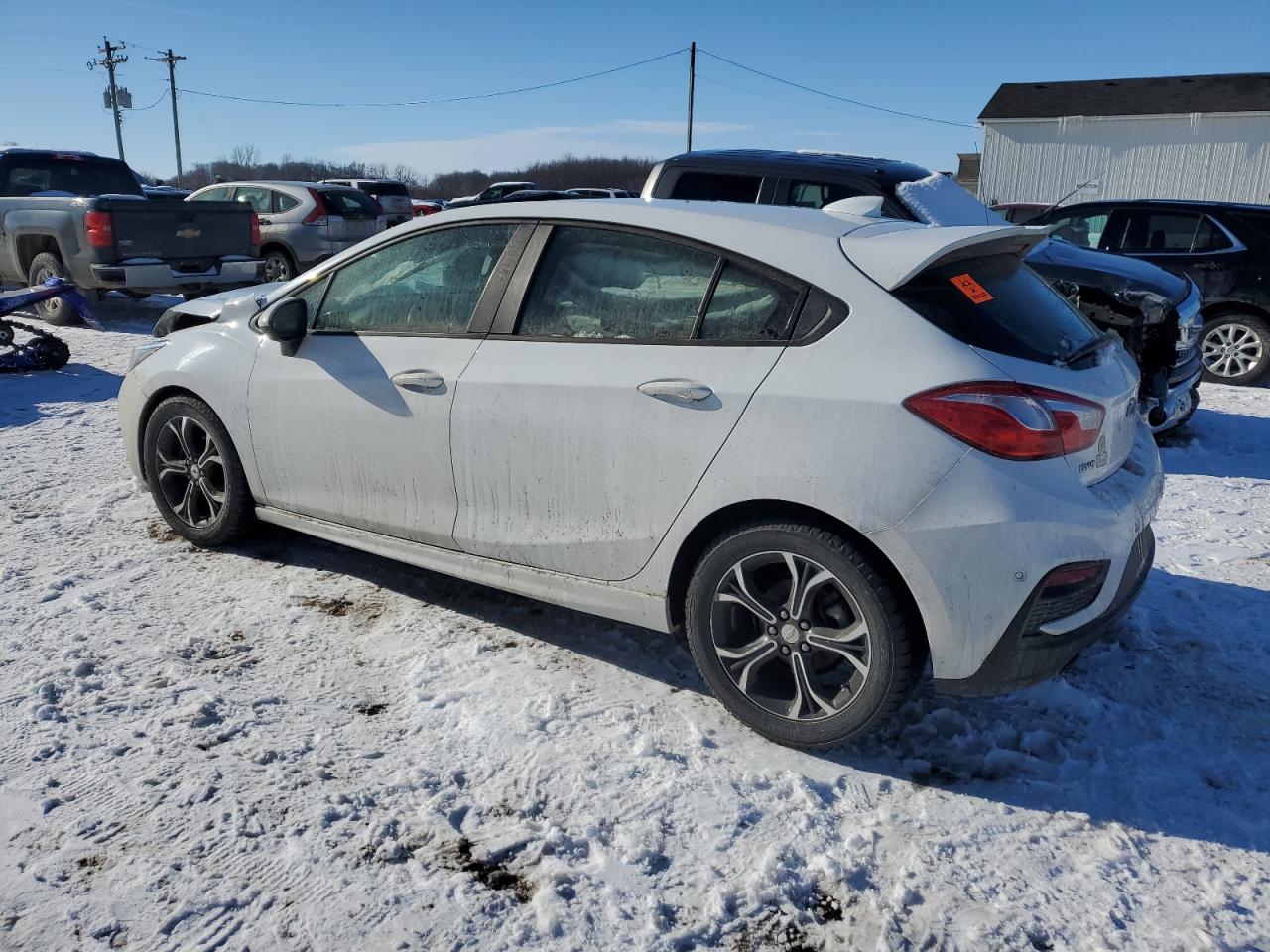 2019 Chevrolet Cruze - Image 2