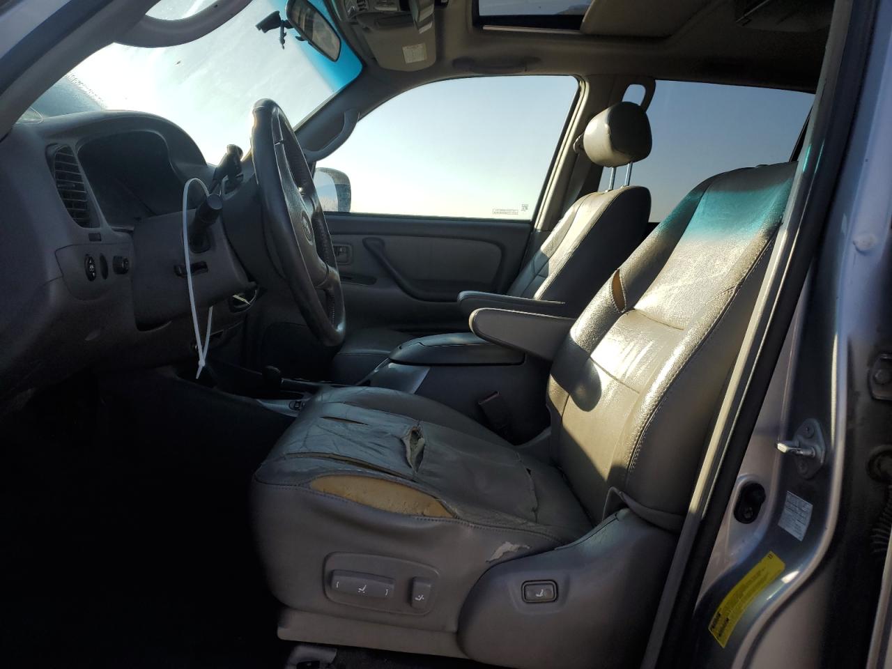 2002 Toyota Sequoia Limited VIN: 5TDBT48A62S113763 Lot: 88865635