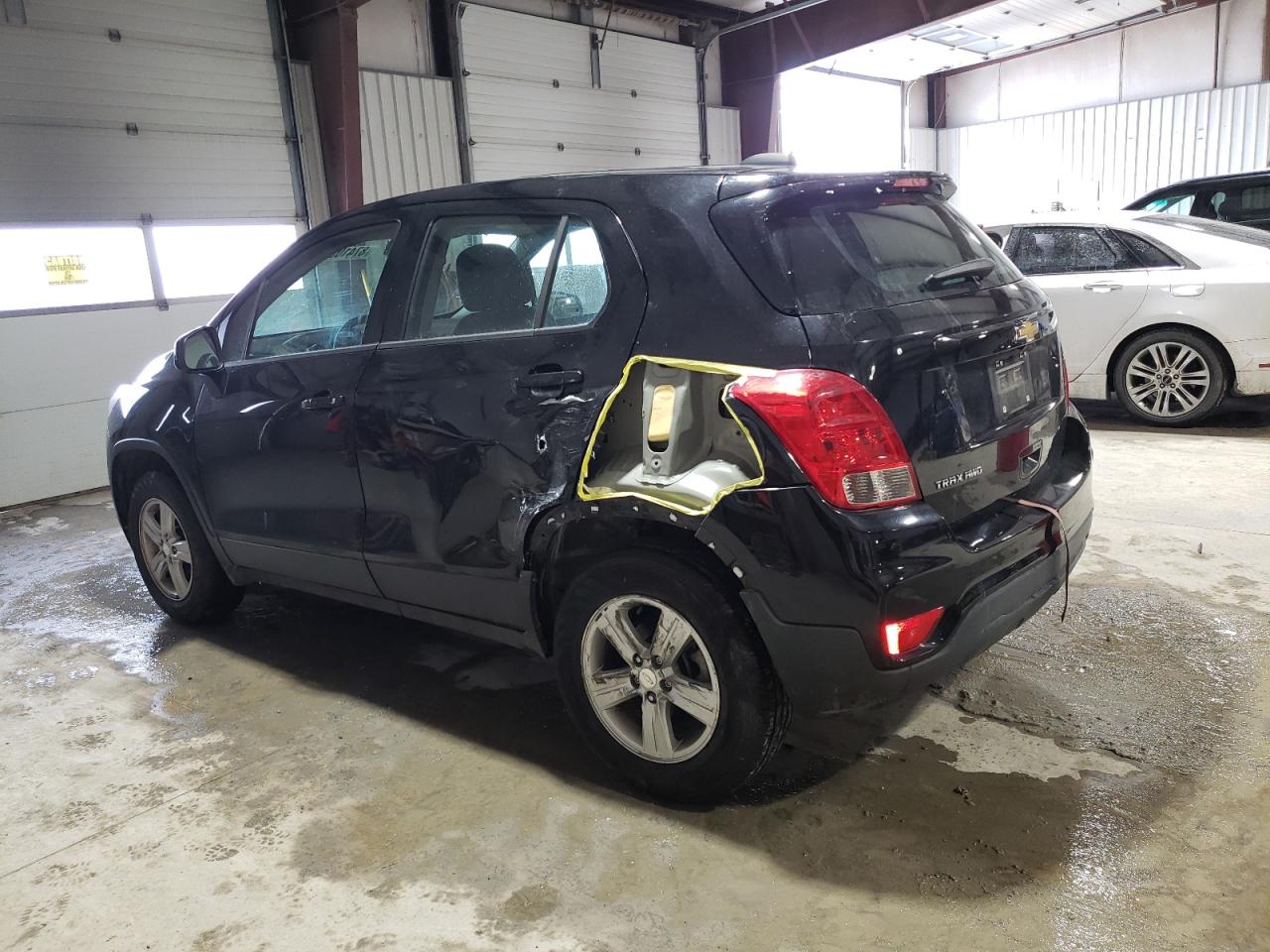 VIN 3GNCJNSBXKL388129 2019 CHEVROLET TRAX no.2