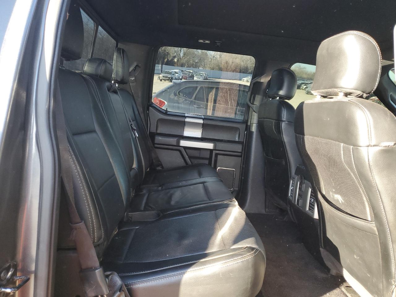 2016 Ford F-150 - Image 11