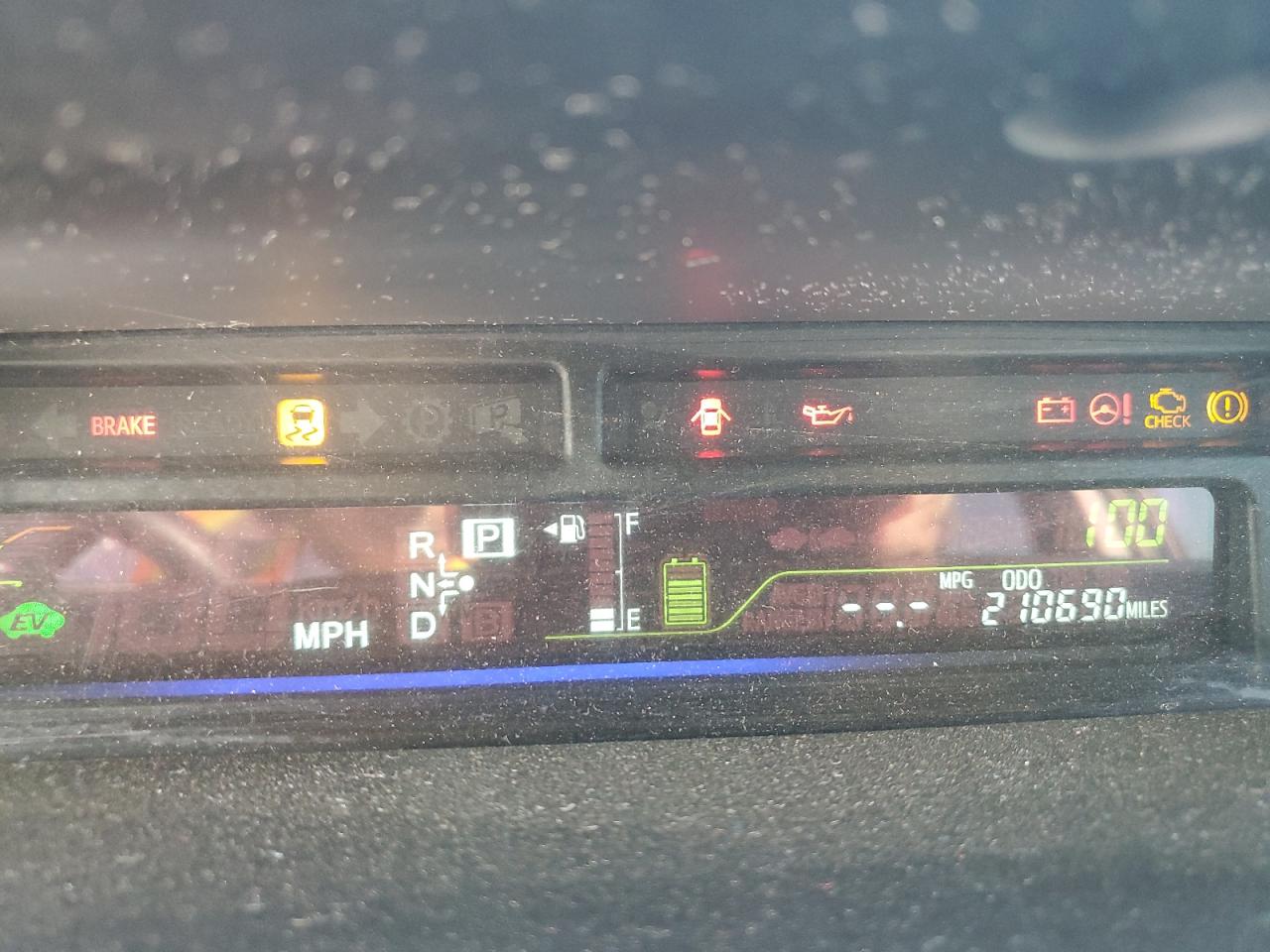 2014 Toyota Prius - Image 9