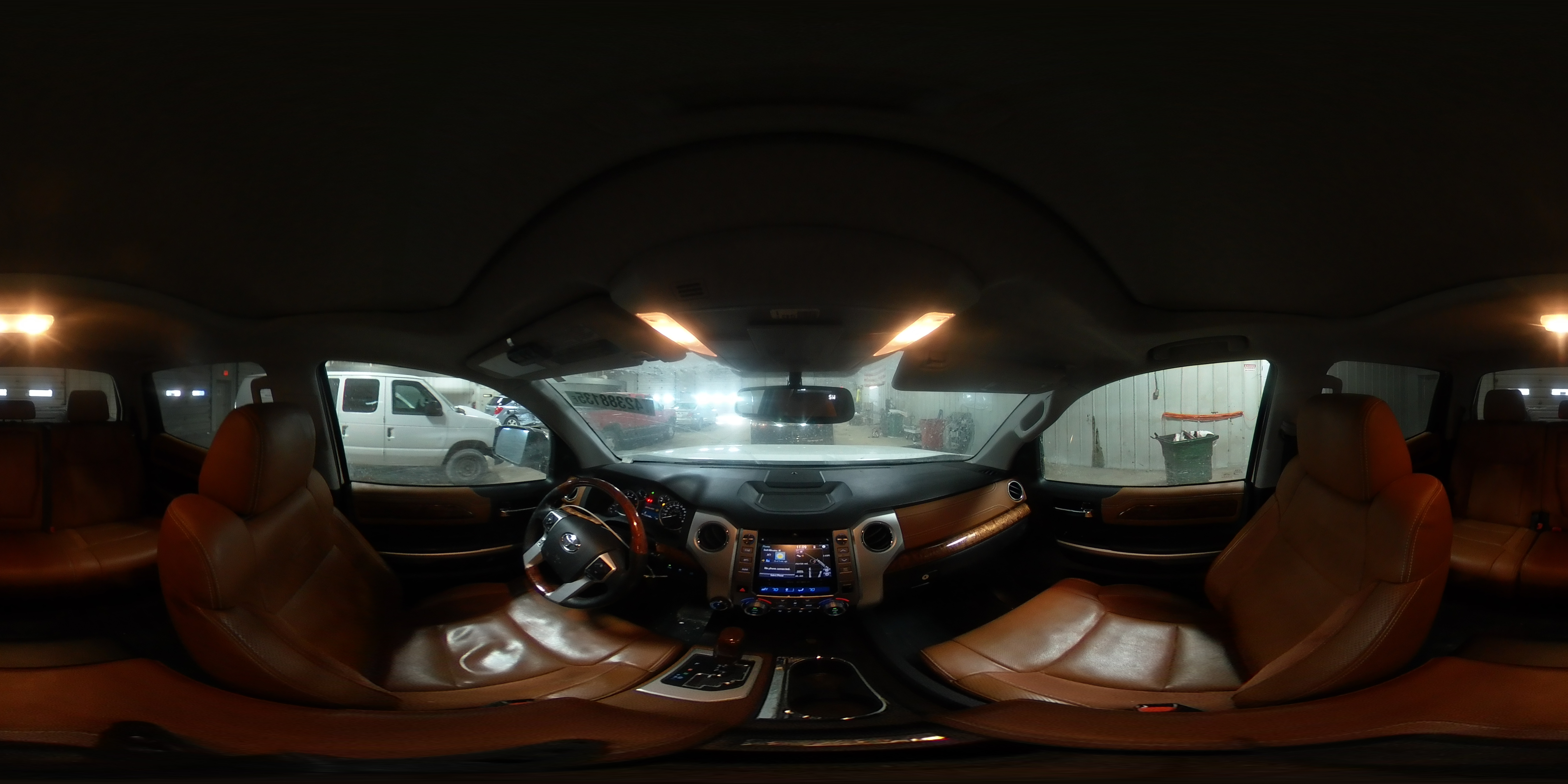 2015 Toyota Tundra - Image 12