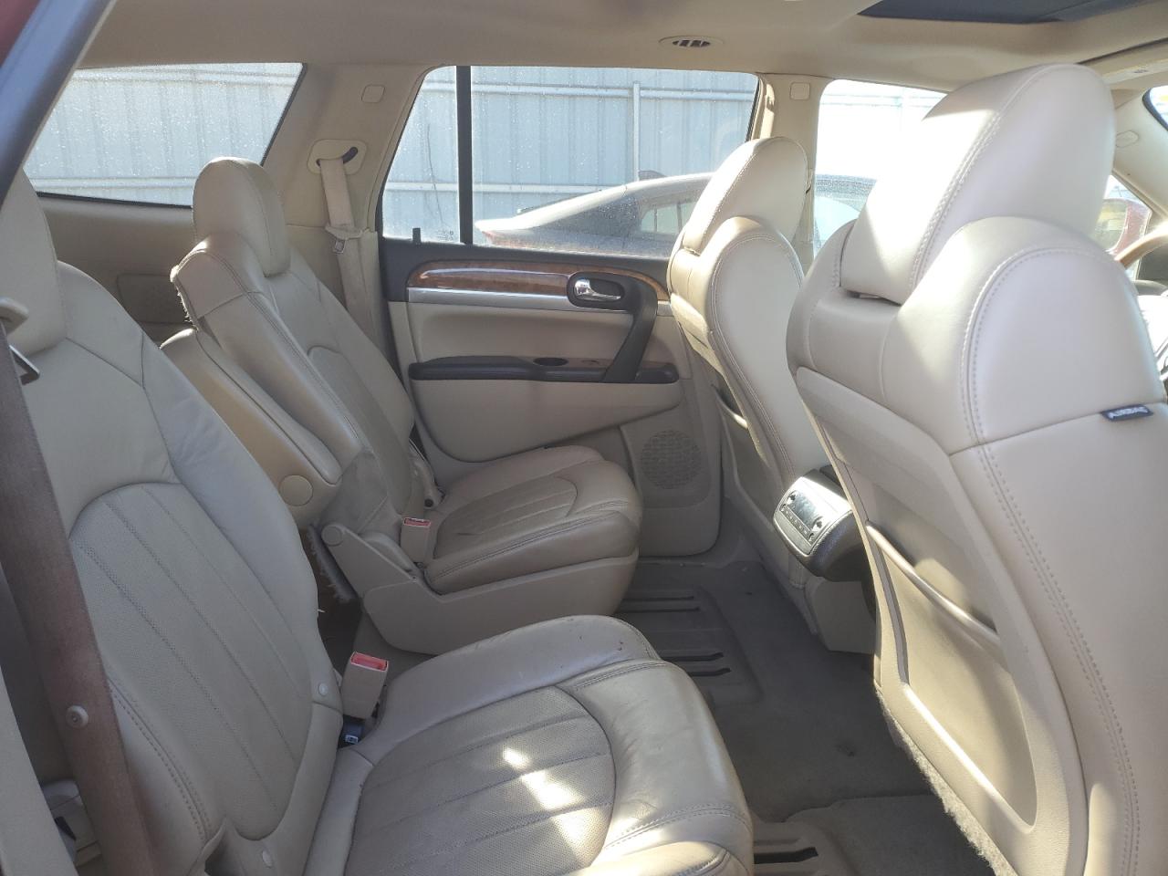 2010 Buick Enclave - Image 11