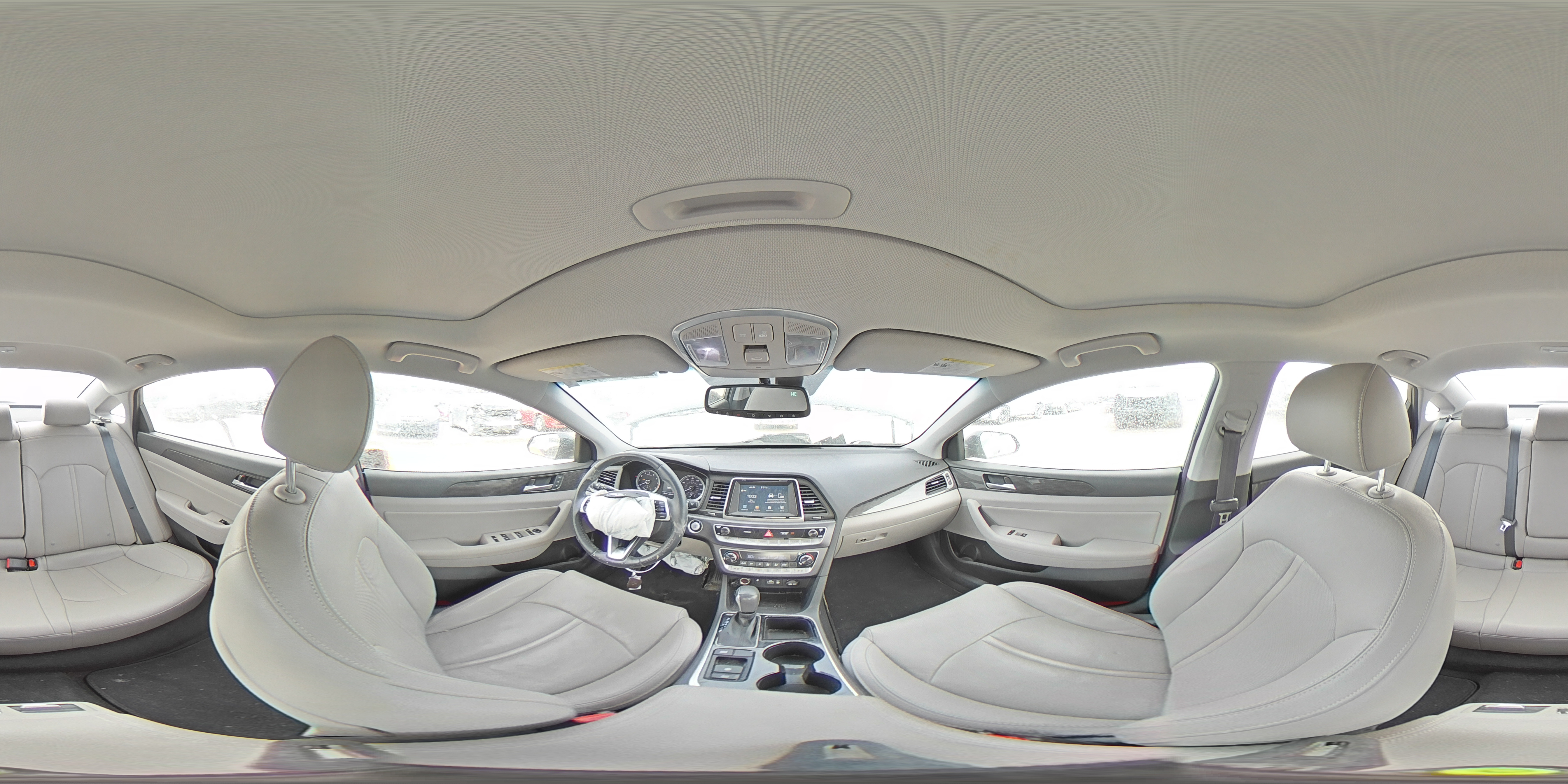 2018 Hyundai Sonata - Image 12