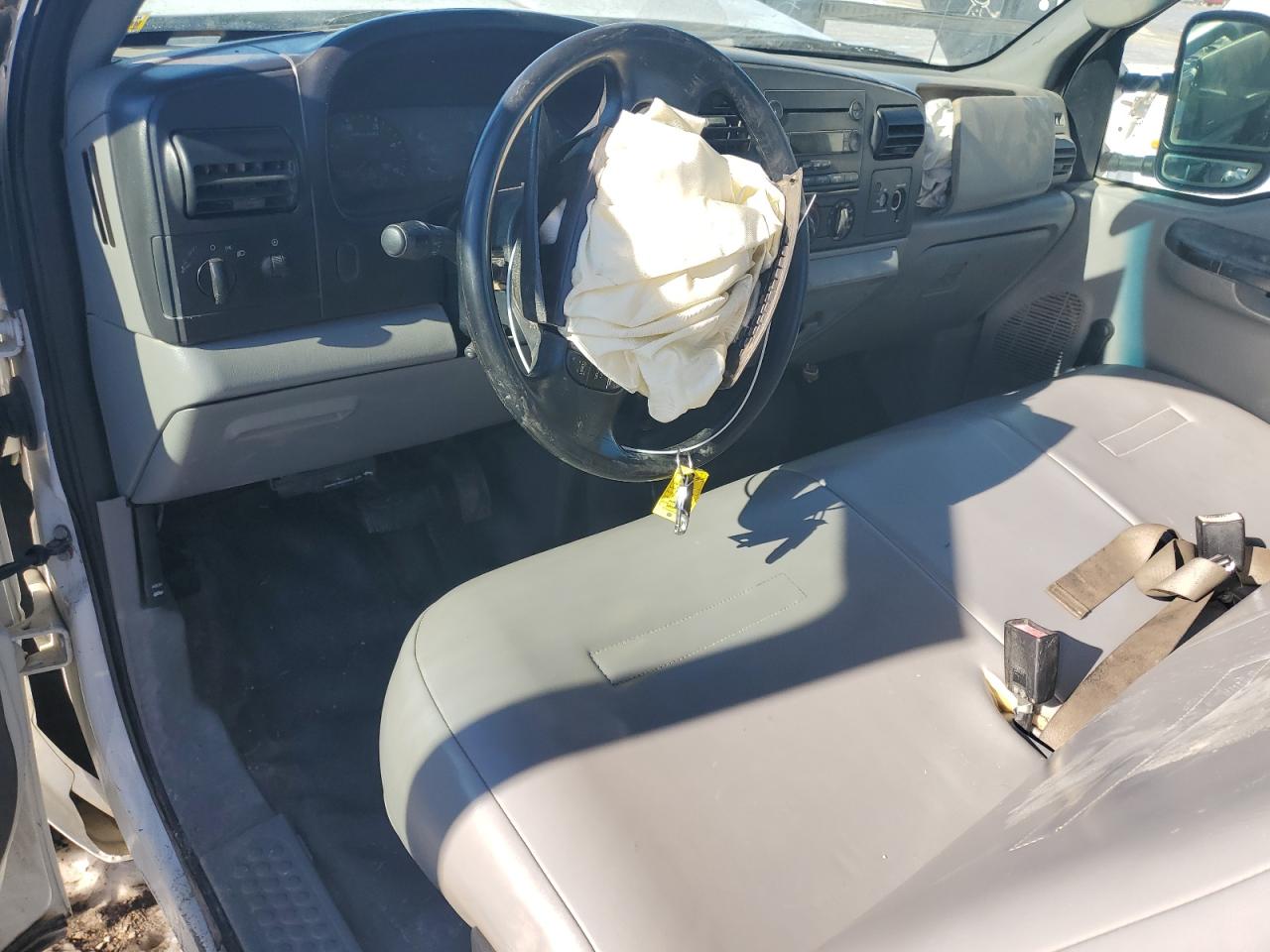 2006 Ford F350 - Image 8