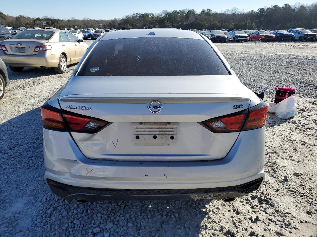 2019 Nissan Altima - Image 6