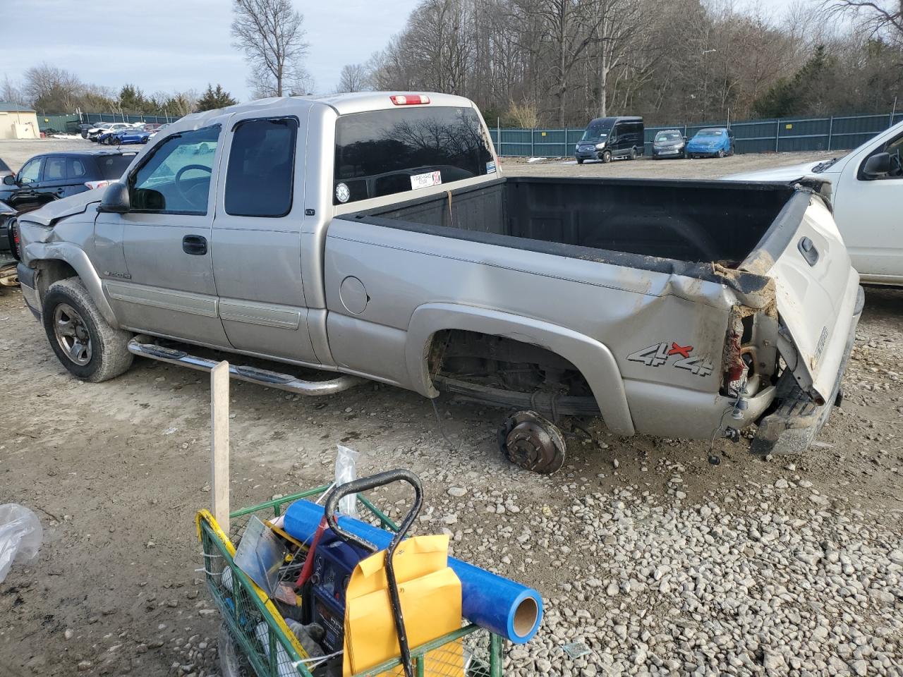 2006 Chevrolet Silverado - Image 2