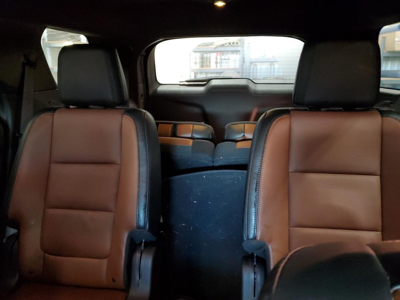 2014 Ford Explorer - Image 10