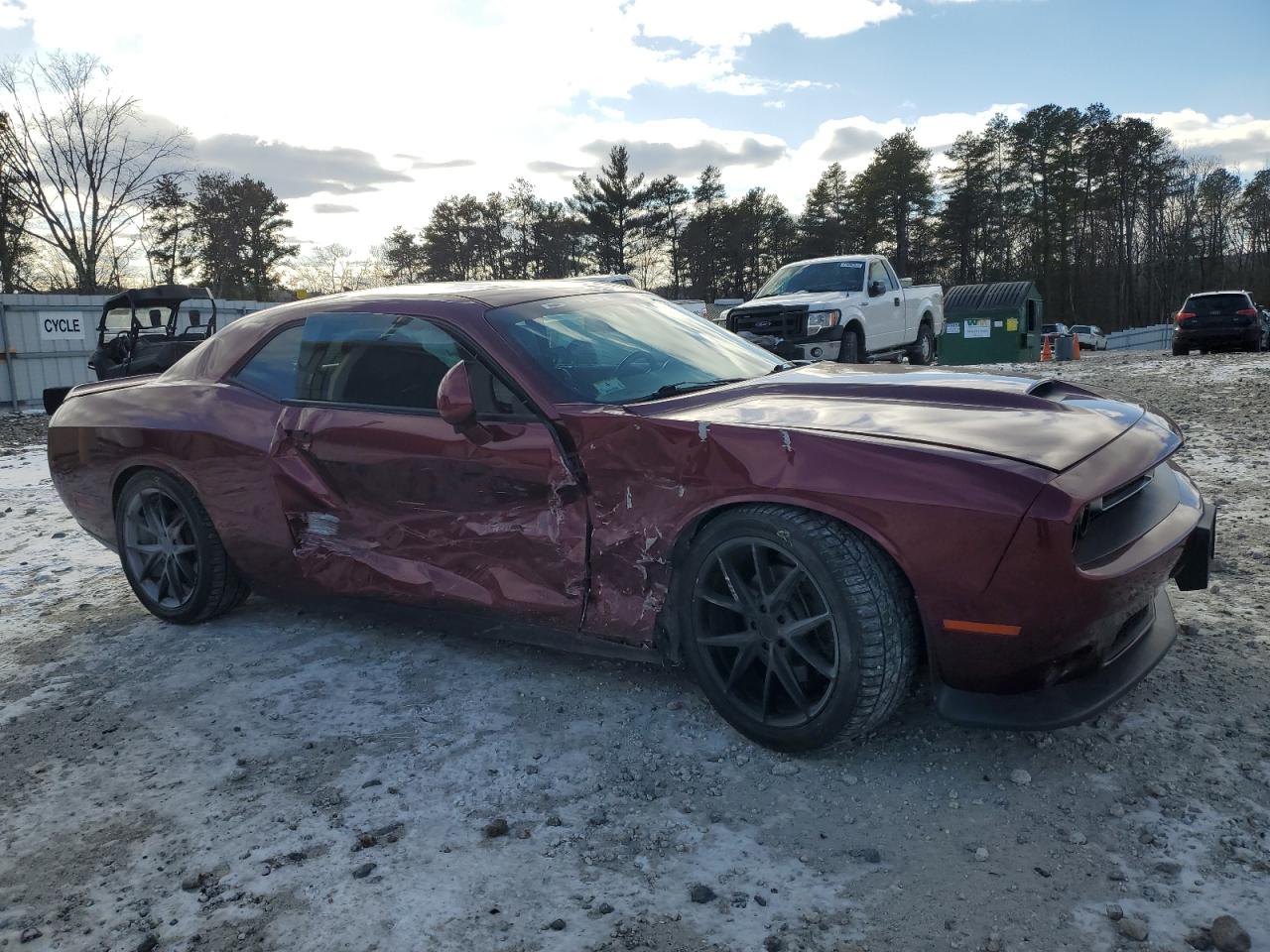2019 Dodge Challenger - Image 4
