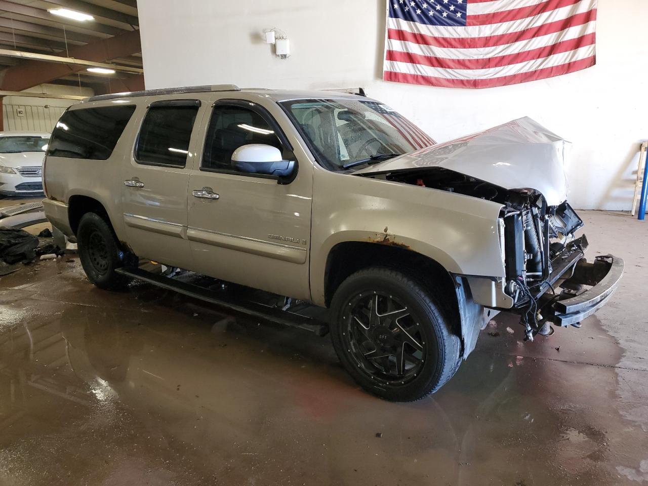 2007 GMC Yukon - Image 4