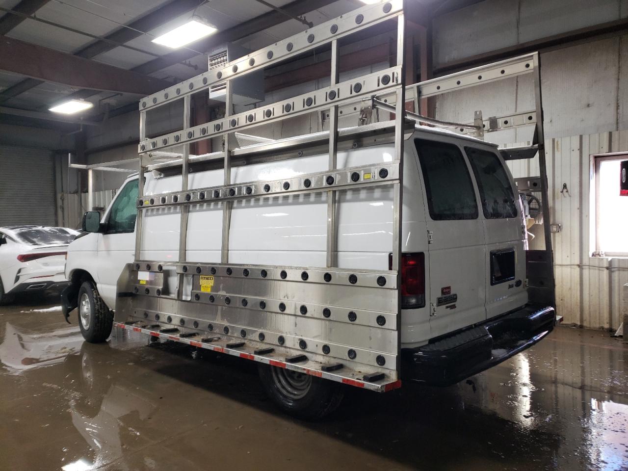 2011 Ford Econoline - Image 2