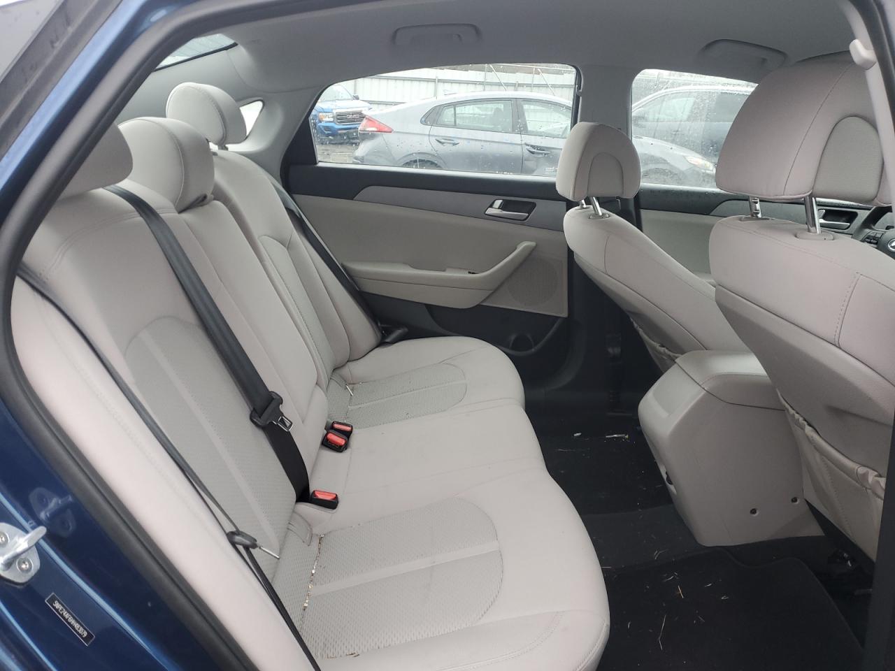 2017 Hyundai Sonata - Image 10