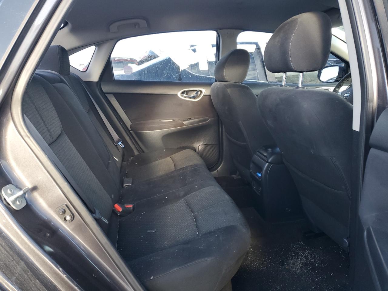 2014 Nissan Sentra - Image 10