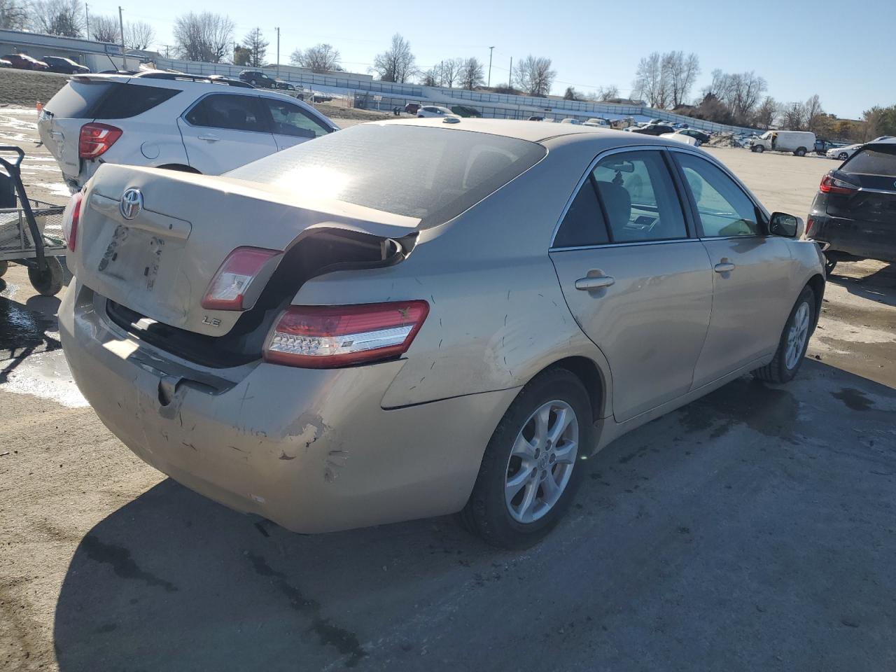 2011 Toyota Camry - Image 3