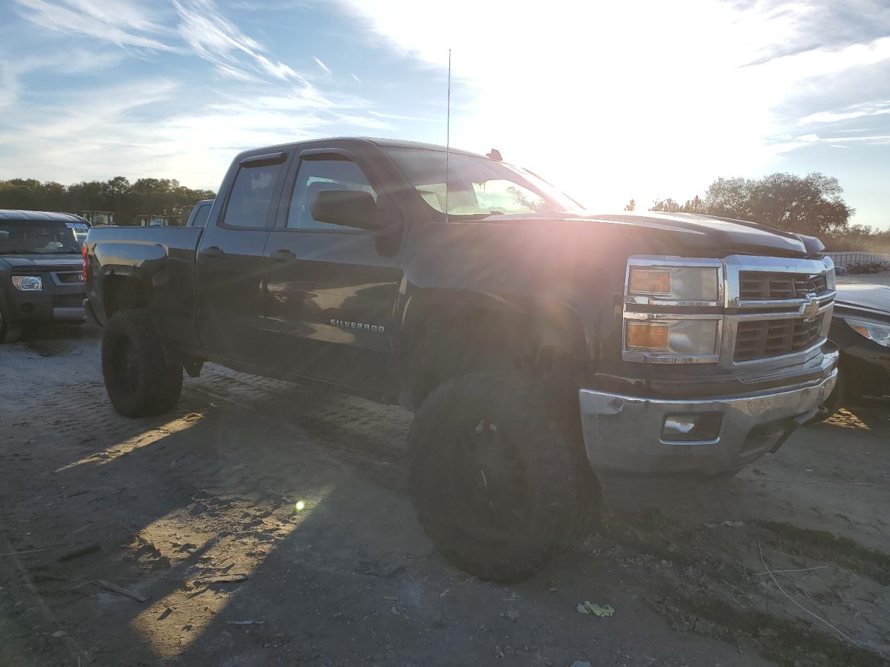 2014 Chevrolet Silverado - Image 4