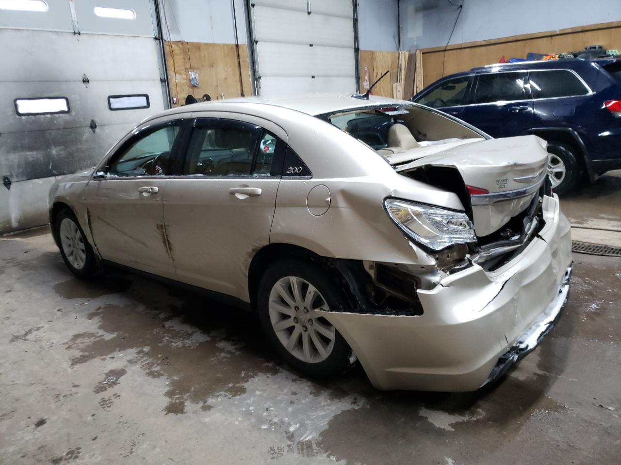 2014 Chrysler 200 - Image 2