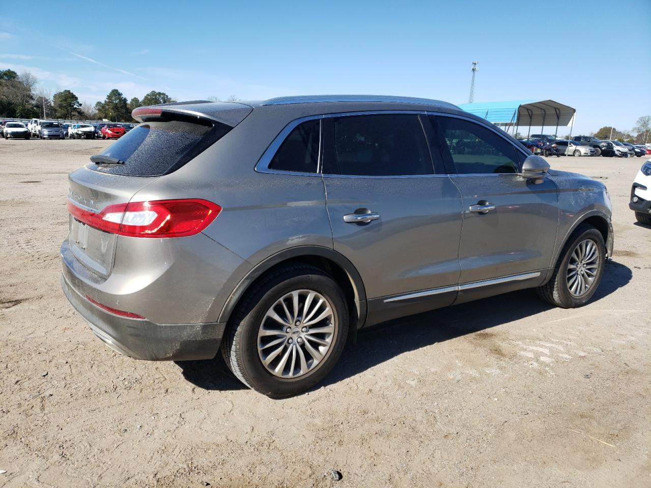 2016 Lincoln MKX - Image 3