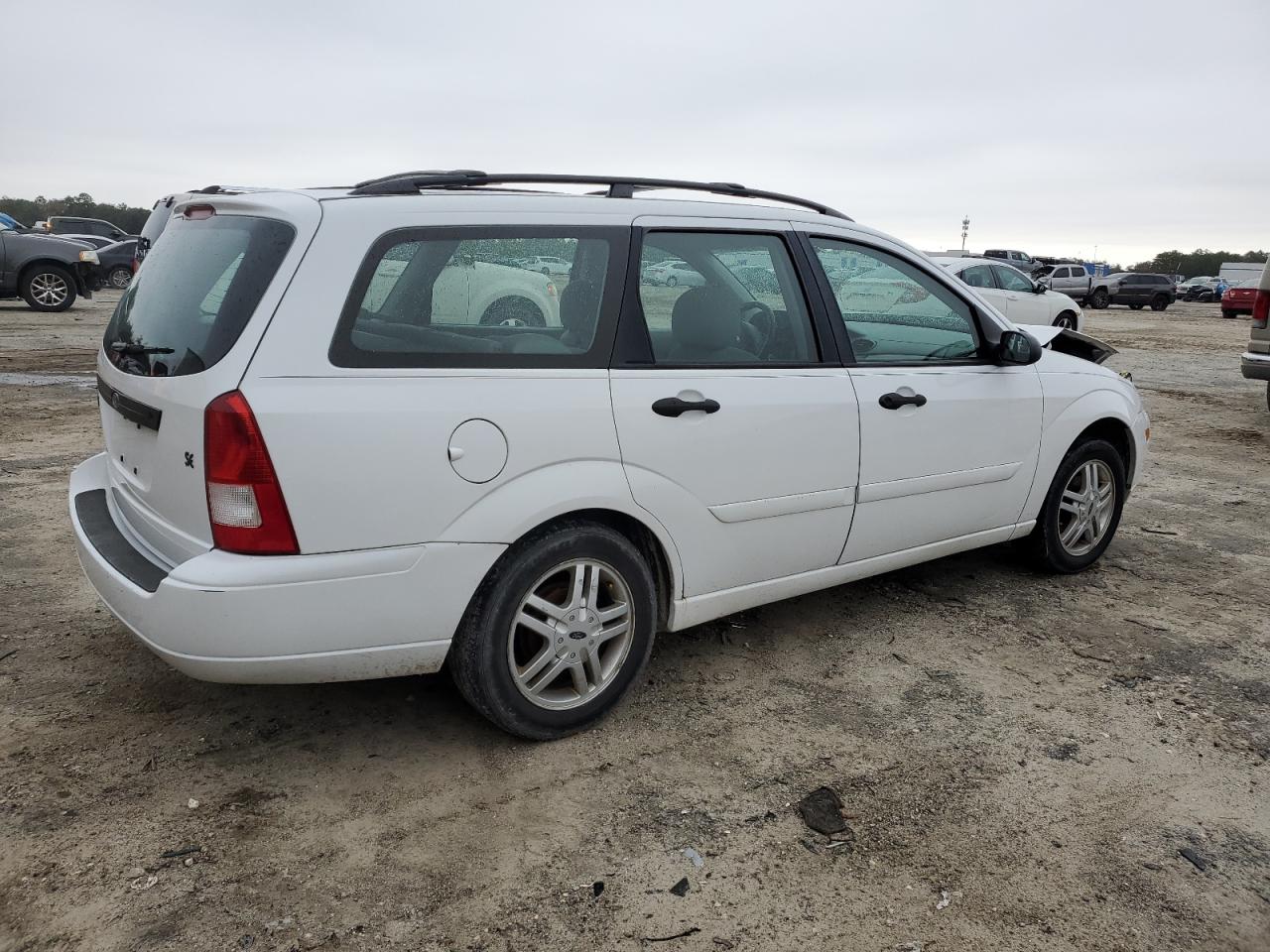 2000 Ford Focus - Image 3
