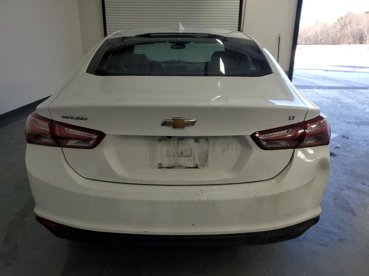 2022 Chevrolet Malibu - Image 6