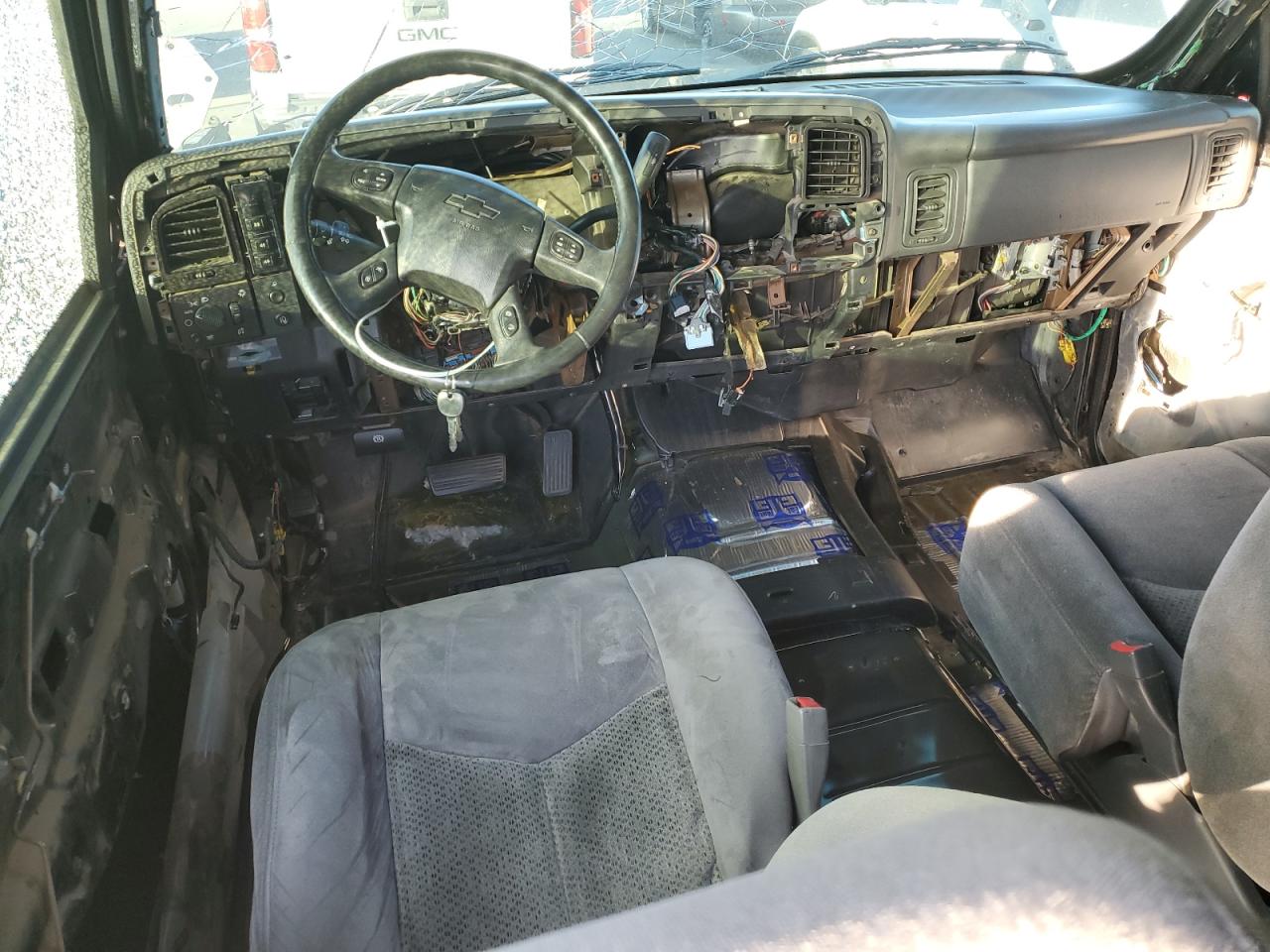 2005 Chevrolet Silverado - Image 8