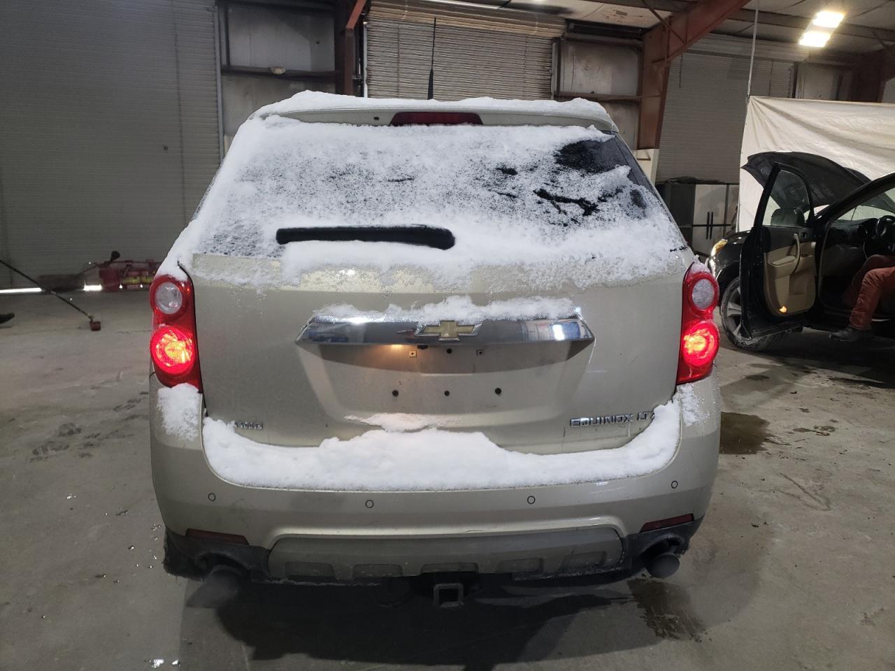 2011 Chevrolet Equinox - Image 6
