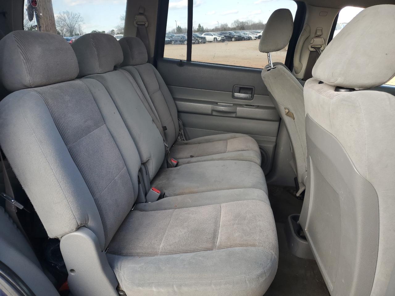 2005 Dodge Durango - Image 10