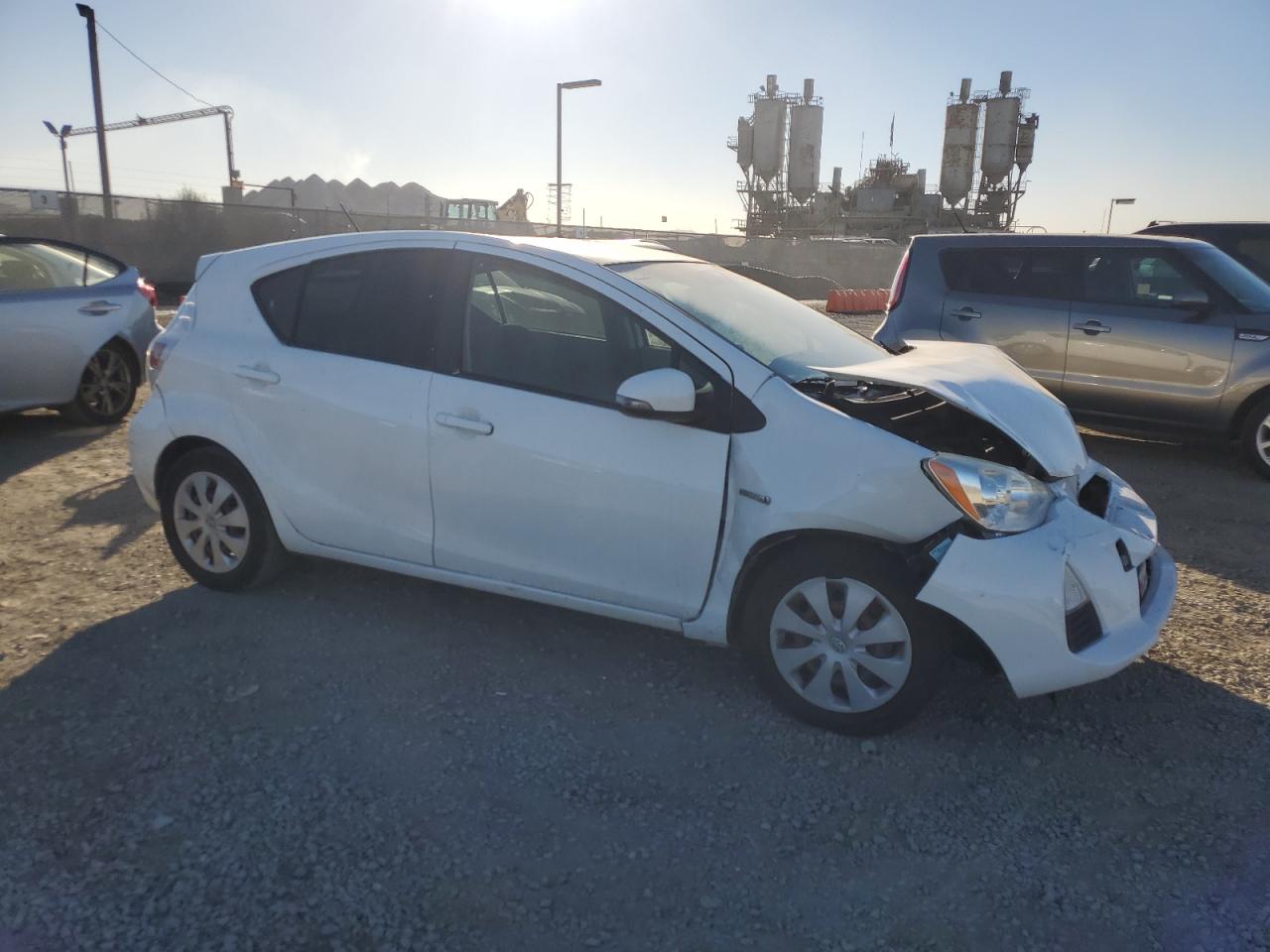 VIN JTDKDTB37D1058290 2013 TOYOTA PRIUS no.4