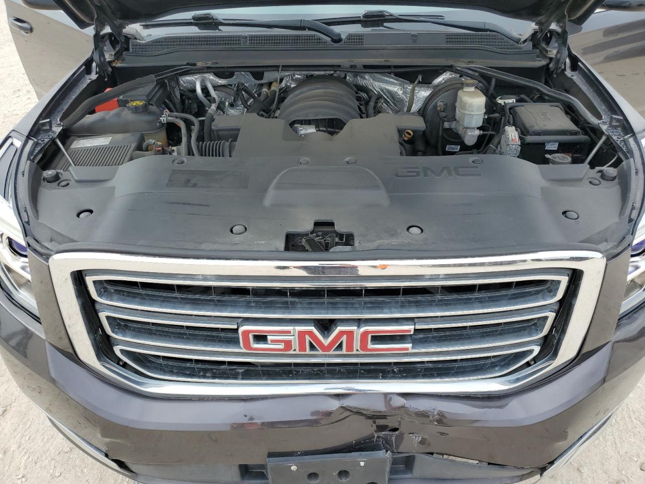 2016 GMC Yukon - Image 13